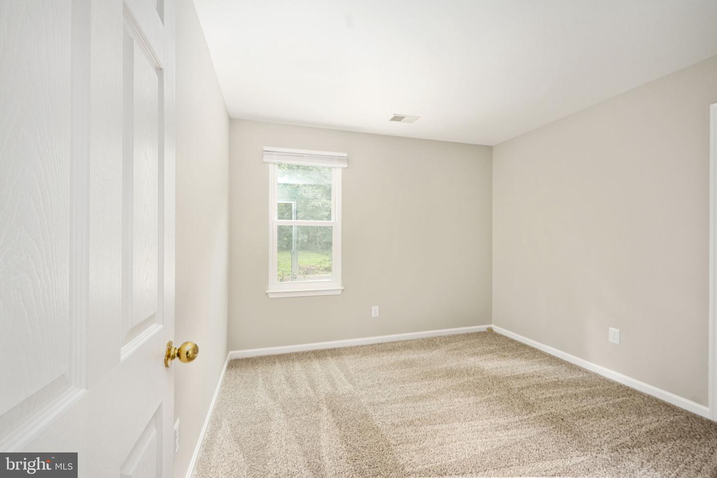 24 CANNON KNOLLS DR, FREDERICKSBURG, Virginia 22406, 4 Bedrooms Bedrooms, ,2 BathroomsBathrooms,Residential,For sale,24 CANNON KNOLLS DR,VAST2040492 MLS # VAST2040492