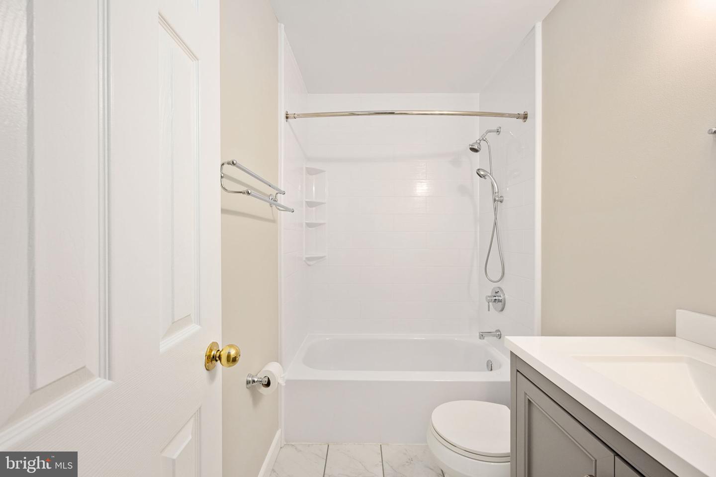 24 CANNON KNOLLS DR, FREDERICKSBURG, Virginia 22406, 4 Bedrooms Bedrooms, ,2 BathroomsBathrooms,Residential,For sale,24 CANNON KNOLLS DR,VAST2040492 MLS # VAST2040492