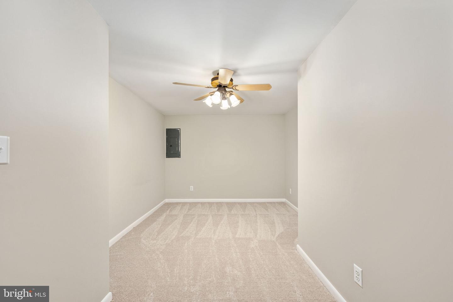 24 CANNON KNOLLS DR, FREDERICKSBURG, Virginia 22406, 4 Bedrooms Bedrooms, ,2 BathroomsBathrooms,Residential,For sale,24 CANNON KNOLLS DR,VAST2040492 MLS # VAST2040492