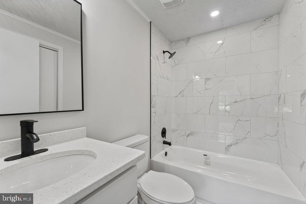 19309 SPARTA RD, MILFORD, Virginia 22514, 3 Bedrooms Bedrooms, ,1 BathroomBathrooms,Residential,For sale,19309 SPARTA RD,VACV2008458 MLS # VACV2008458