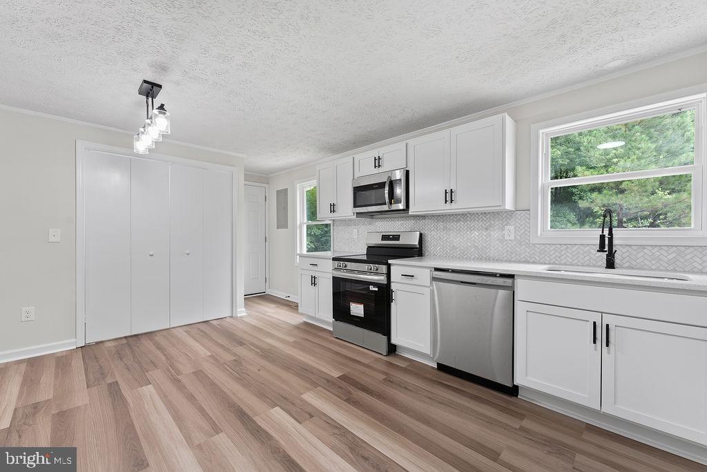 19309 SPARTA RD, MILFORD, Virginia 22514, 3 Bedrooms Bedrooms, ,1 BathroomBathrooms,Residential,For sale,19309 SPARTA RD,VACV2008458 MLS # VACV2008458