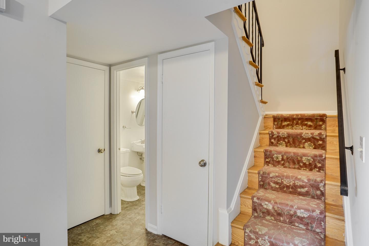 9115 STEVEN IRVING CT, SPRINGFIELD, Virginia 22153, 4 Bedrooms Bedrooms, ,2 BathroomsBathrooms,Residential,For sale,9115 STEVEN IRVING CT,VAFX2253484 MLS # VAFX2253484