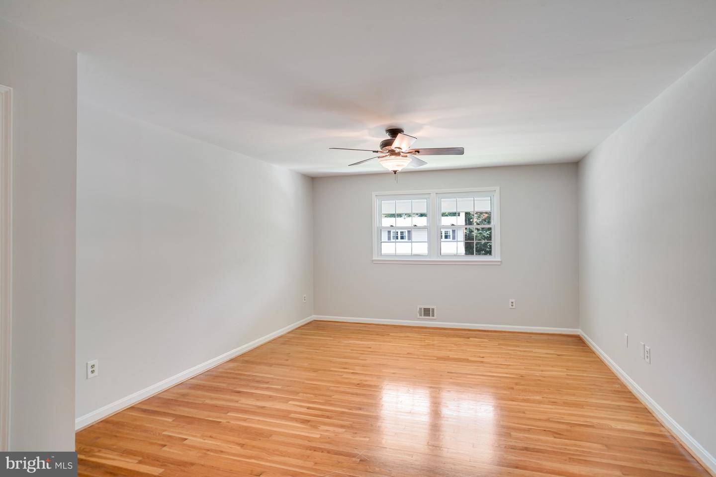 9115 STEVEN IRVING CT, SPRINGFIELD, Virginia 22153, 4 Bedrooms Bedrooms, ,2 BathroomsBathrooms,Residential,For sale,9115 STEVEN IRVING CT,VAFX2253484 MLS # VAFX2253484