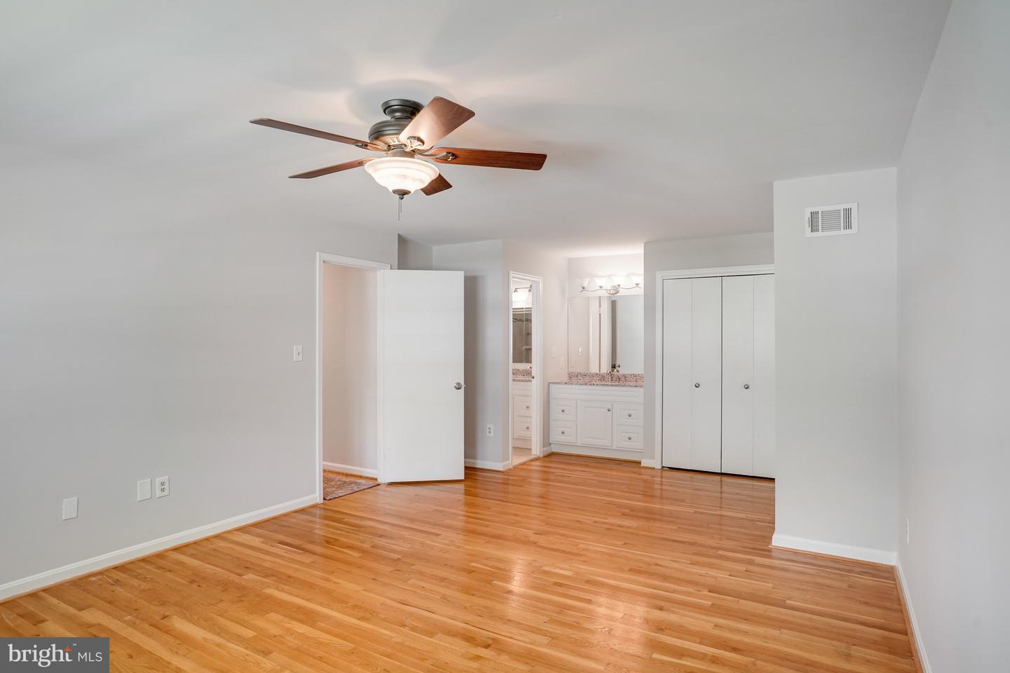 9115 STEVEN IRVING CT, SPRINGFIELD, Virginia 22153, 4 Bedrooms Bedrooms, ,2 BathroomsBathrooms,Residential,For sale,9115 STEVEN IRVING CT,VAFX2253484 MLS # VAFX2253484