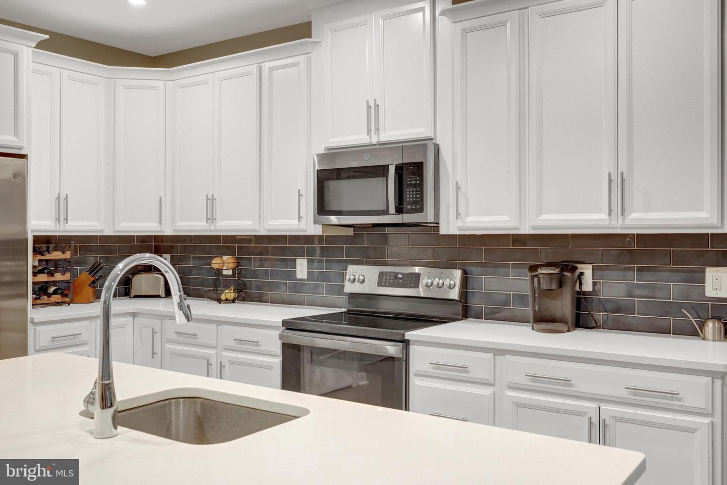 1675 BANDIT LOOP #103B, RESTON, Virginia 20190, 2 Bedrooms Bedrooms, ,2 BathroomsBathrooms,Residential,For sale,1675 BANDIT LOOP #103B,VAFX2253530 MLS # VAFX2253530