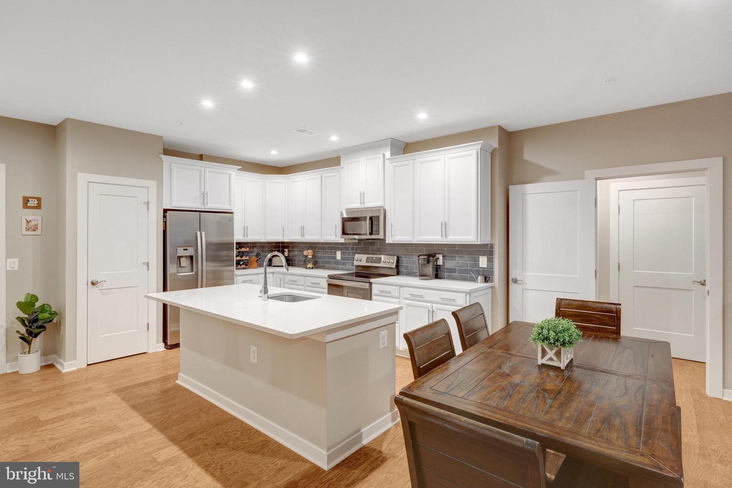 1675 BANDIT LOOP #103B, RESTON, Virginia 20190, 2 Bedrooms Bedrooms, ,2 BathroomsBathrooms,Residential,For sale,1675 BANDIT LOOP #103B,VAFX2253530 MLS # VAFX2253530