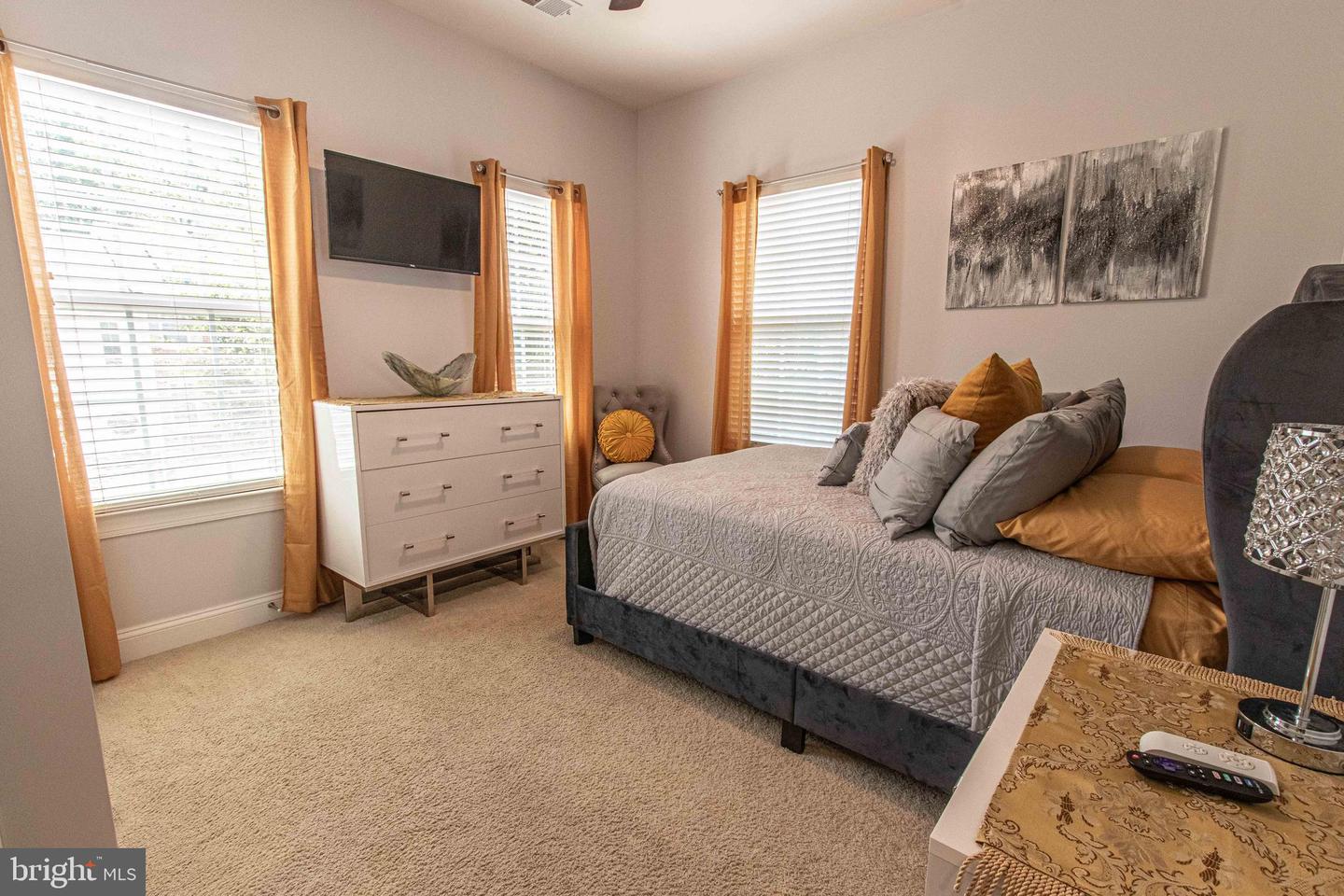 4308 WISLEY TURN, WOODBRIDGE, Virginia 22192, 3 Bedrooms Bedrooms, ,2 BathroomsBathrooms,Residential,For sale,4308 WISLEY TURN,VAPW2098614 MLS # VAPW2098614
