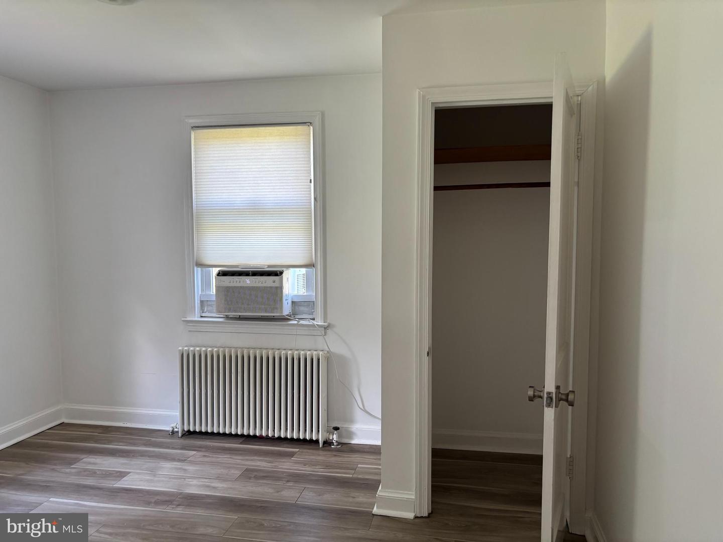 650 WALKER RD, GREAT FALLS, Virginia 22066, 3 Bedrooms Bedrooms, ,1 BathroomBathrooms,Residential,For sale,650 WALKER RD,VAFX2253598 MLS # VAFX2253598