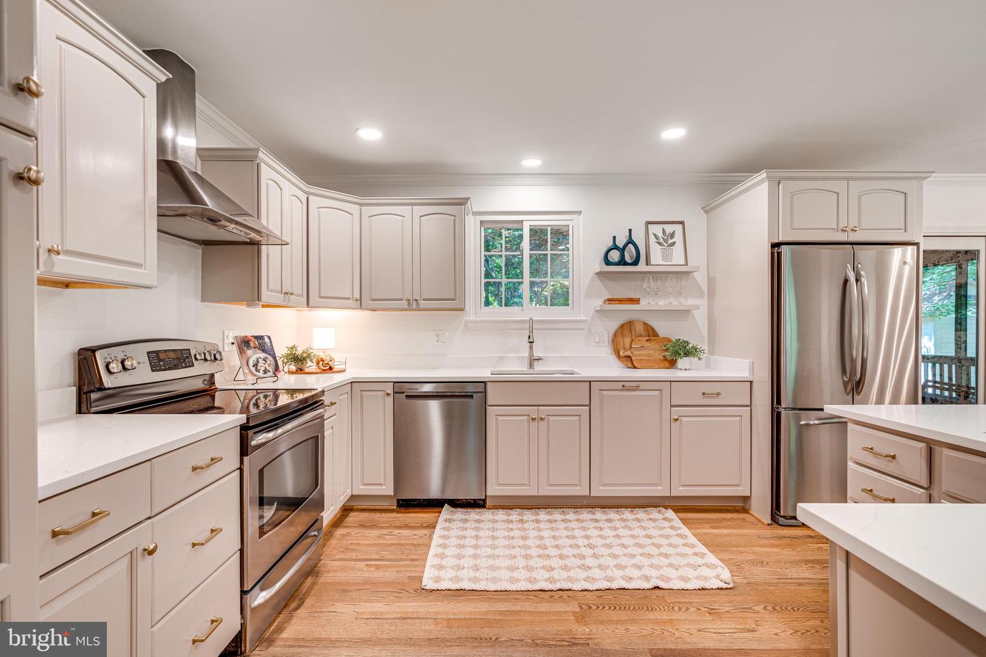 5220 GAINSBOROUGH DR, FAIRFAX, Virginia 22032, 4 Bedrooms Bedrooms, ,2 BathroomsBathrooms,Residential,For sale,5220 GAINSBOROUGH DR,VAFX2253604 MLS # VAFX2253604