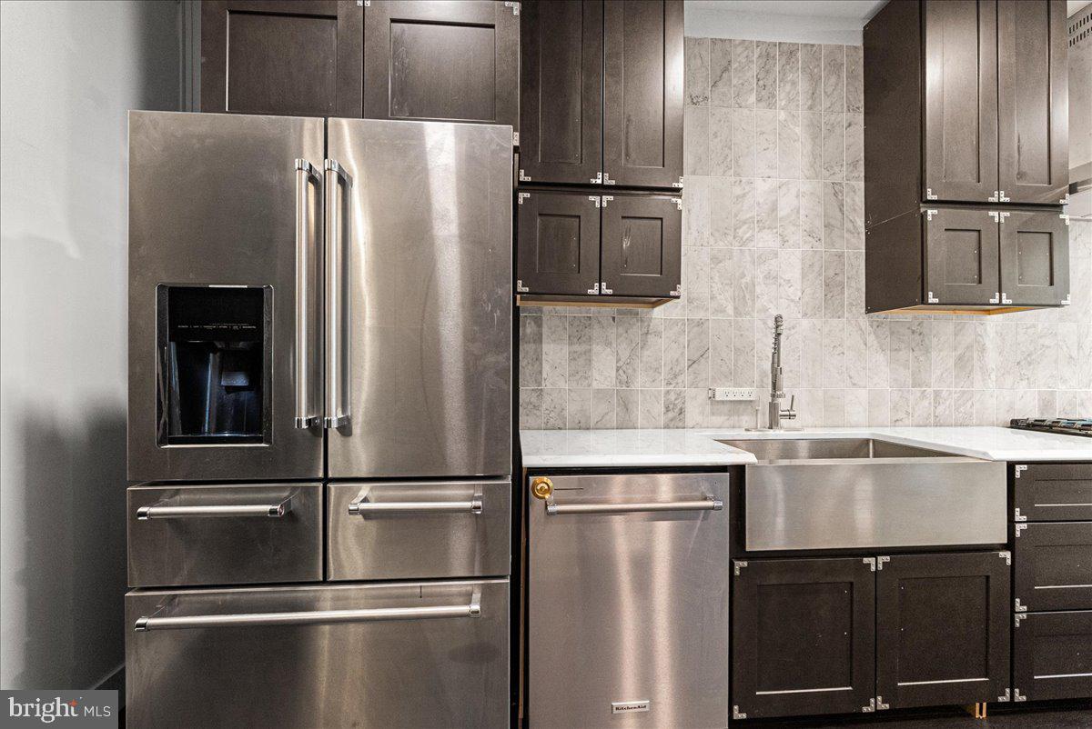 625 SLATERS LN #G4, ALEXANDRIA, Virginia 22314, 1 Bedroom Bedrooms, ,1 BathroomBathrooms,Residential,For sale,625 SLATERS LN #G4,VAAX2047242 MLS # VAAX2047242