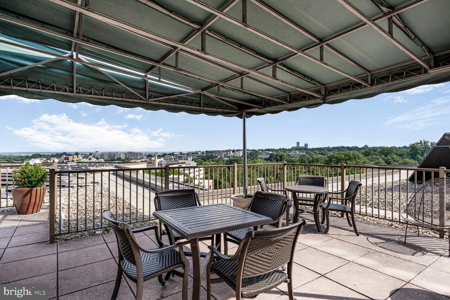 4740 CONNECTICUT AVE NW #417, WASHINGTON, District Of Columbia 20008, 1 Bedroom Bedrooms, ,1 BathroomBathrooms,Residential,For sale,4740 CONNECTICUT AVE NW #417,DCDC2209276 MLS # DCDC2209276
