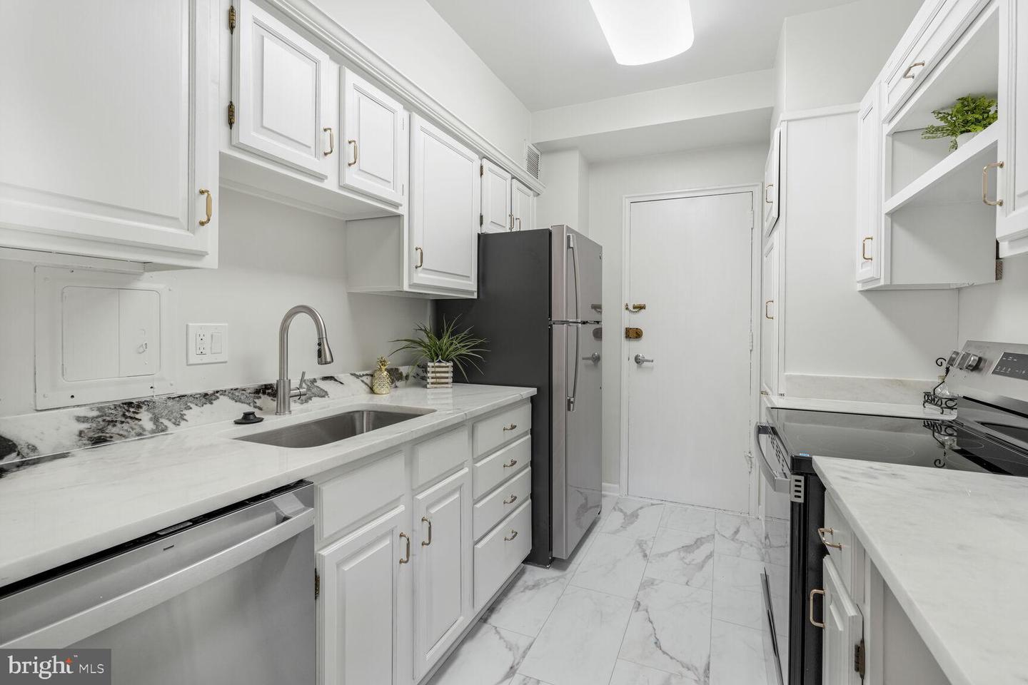 4740 CONNECTICUT AVE NW #417, WASHINGTON, District Of Columbia 20008, 1 Bedroom Bedrooms, ,1 BathroomBathrooms,Residential,For sale,4740 CONNECTICUT AVE NW #417,DCDC2209276 MLS # DCDC2209276