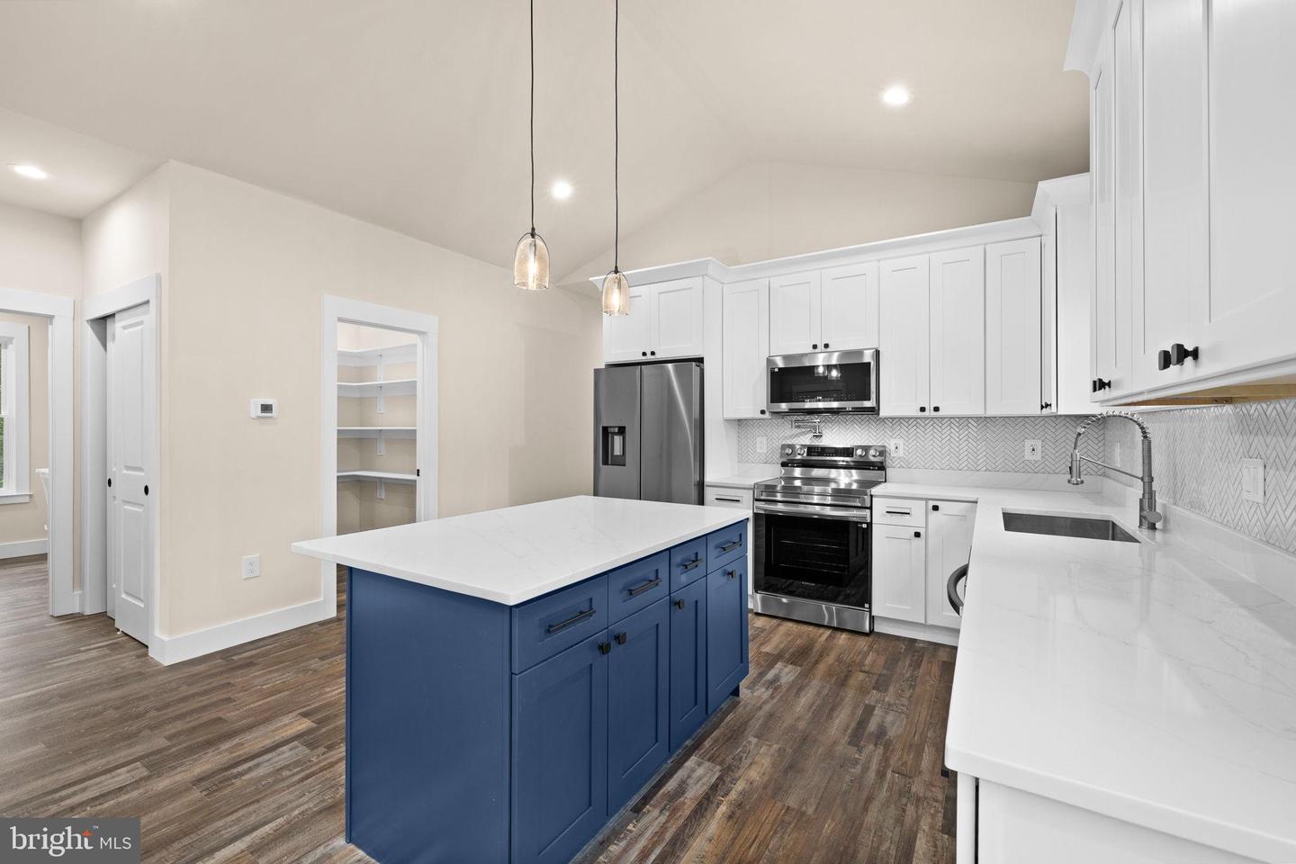 312 9TH ST, COLONIAL BEACH, Virginia 22443, 3 Bedrooms Bedrooms, ,2 BathroomsBathrooms,Residential,For sale,312 9TH ST,VAWE2009248 MLS # VAWE2009248