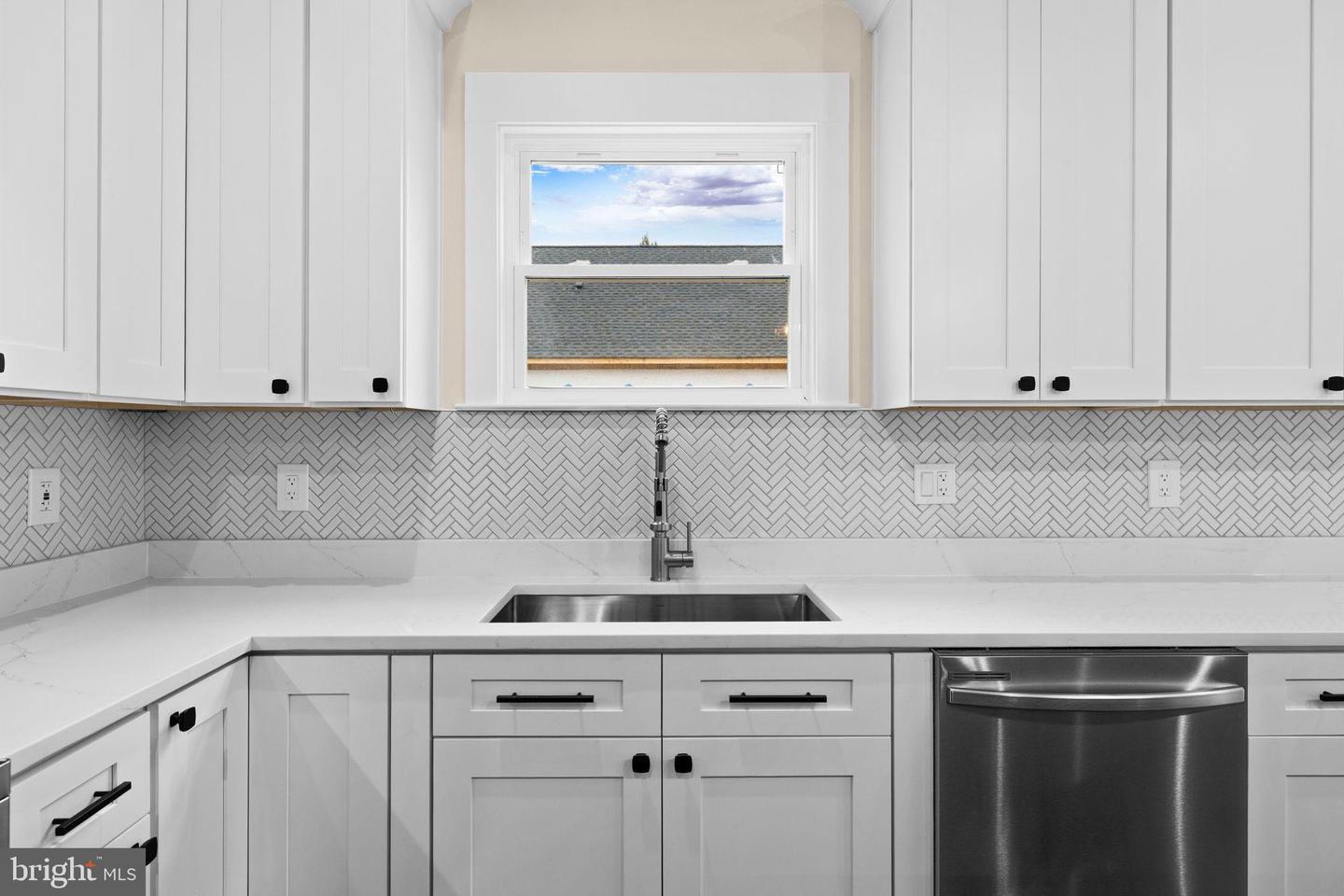 312 9TH ST, COLONIAL BEACH, Virginia 22443, 3 Bedrooms Bedrooms, ,2 BathroomsBathrooms,Residential,For sale,312 9TH ST,VAWE2009248 MLS # VAWE2009248