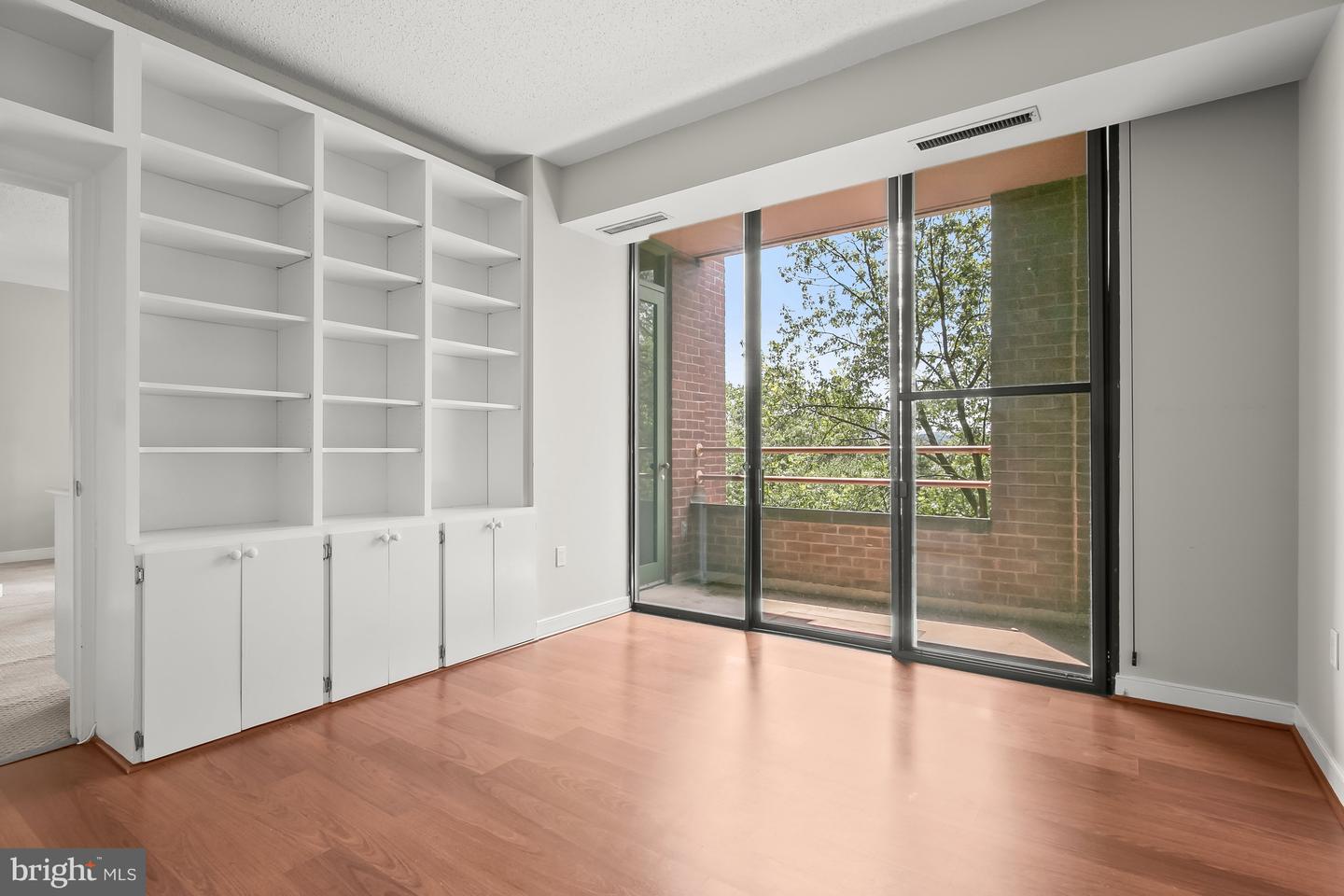 955 26TH ST NW #510, WASHINGTON, District Of Columbia 20037, 1 Bedroom Bedrooms, ,1 BathroomBathrooms,Residential,For sale,955 26TH ST NW #510,DCDC2209300 MLS # DCDC2209300