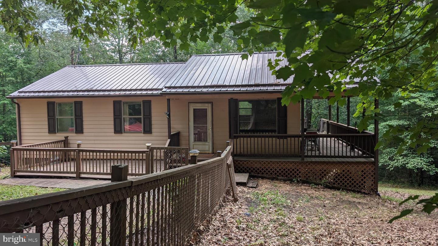 400 LAUREL DR, MADISON, Virginia 22727, 3 Bedrooms Bedrooms, 7 Rooms Rooms,1 BathroomBathrooms,Residential,For sale,400 LAUREL DR,VAMA2002318 MLS # VAMA2002318
