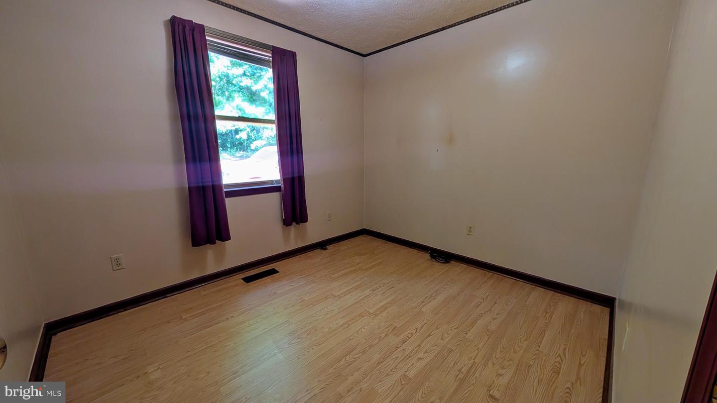 400 LAUREL DR, MADISON, Virginia 22727, 3 Bedrooms Bedrooms, 7 Rooms Rooms,1 BathroomBathrooms,Residential,For sale,400 LAUREL DR,VAMA2002318 MLS # VAMA2002318