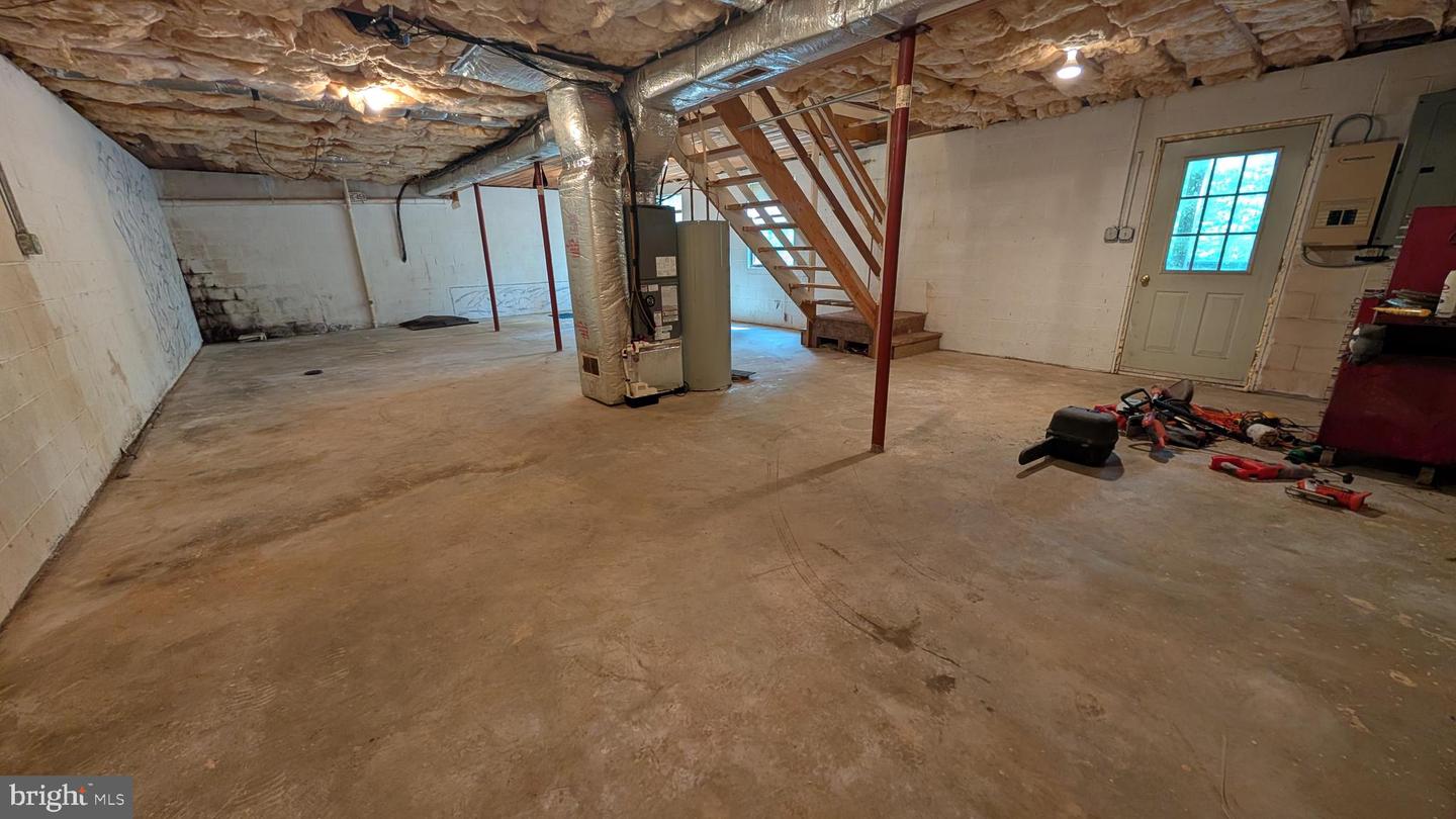 400 LAUREL DR, MADISON, Virginia 22727, 3 Bedrooms Bedrooms, 7 Rooms Rooms,1 BathroomBathrooms,Residential,For sale,400 LAUREL DR,VAMA2002318 MLS # VAMA2002318