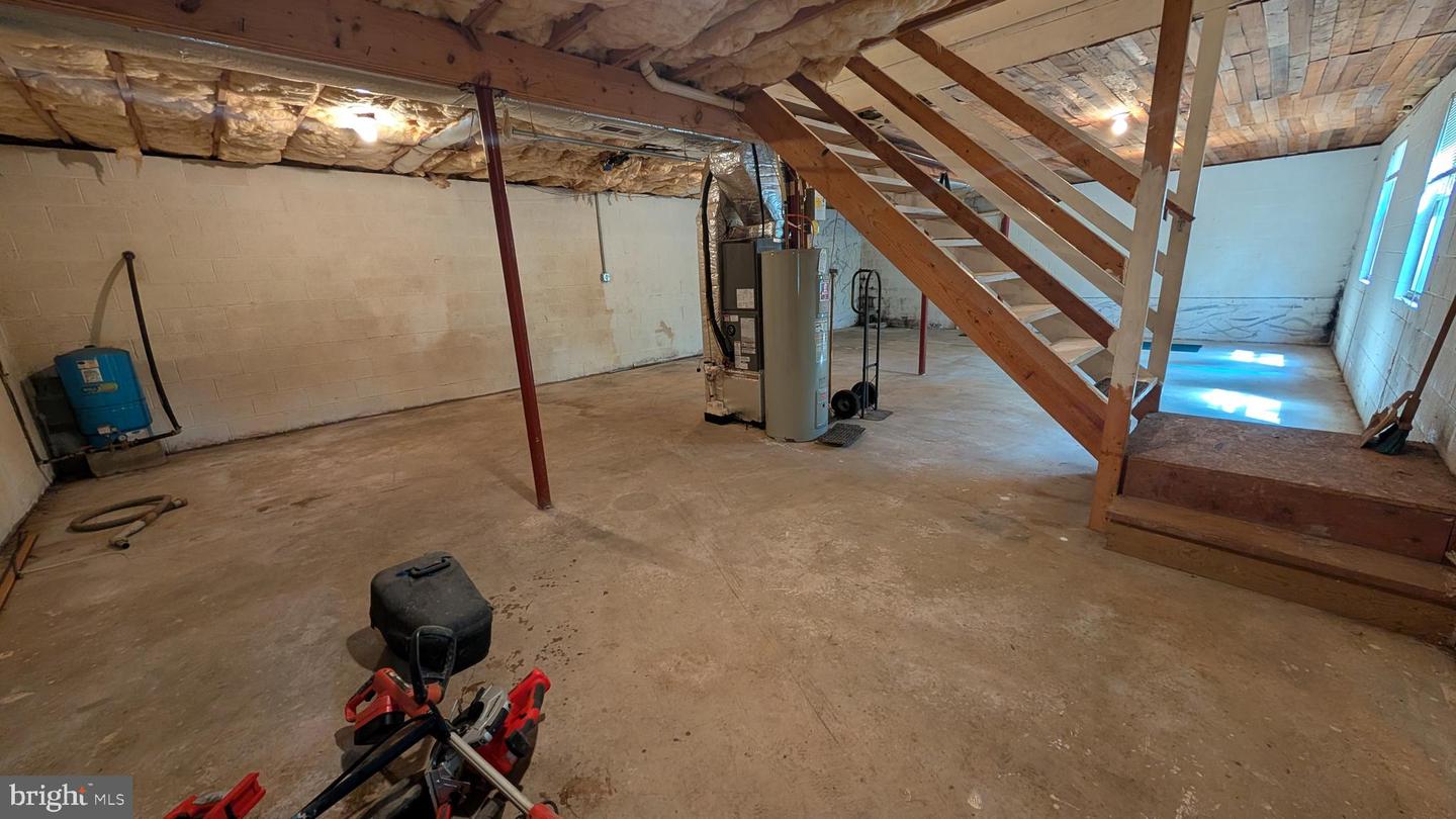400 LAUREL DR, MADISON, Virginia 22727, 3 Bedrooms Bedrooms, 7 Rooms Rooms,1 BathroomBathrooms,Residential,For sale,400 LAUREL DR,VAMA2002318 MLS # VAMA2002318
