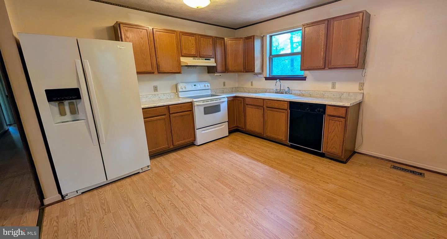 400 LAUREL DR, MADISON, Virginia 22727, 3 Bedrooms Bedrooms, 7 Rooms Rooms,1 BathroomBathrooms,Residential,For sale,400 LAUREL DR,VAMA2002318 MLS # VAMA2002318
