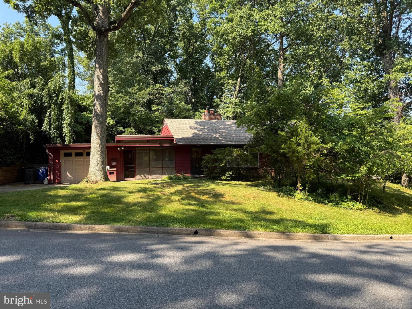 3170 N POLLARD ST, ARLINGTON, Virginia 22207, 3 Bedrooms Bedrooms, ,2 BathroomsBathrooms,Residential,For sale,3170 N POLLARD ST,VAAR2060340 MLS # VAAR2060340