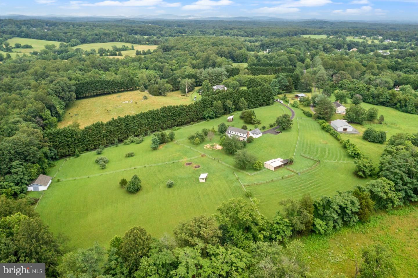 13001 COUNTRY VIEW LN, AMISSVILLE, Virginia 20106, 5 Bedrooms Bedrooms, ,3 BathroomsBathrooms,Residential,For sale,13001 COUNTRY VIEW LN,VACU2010960 MLS # VACU2010960