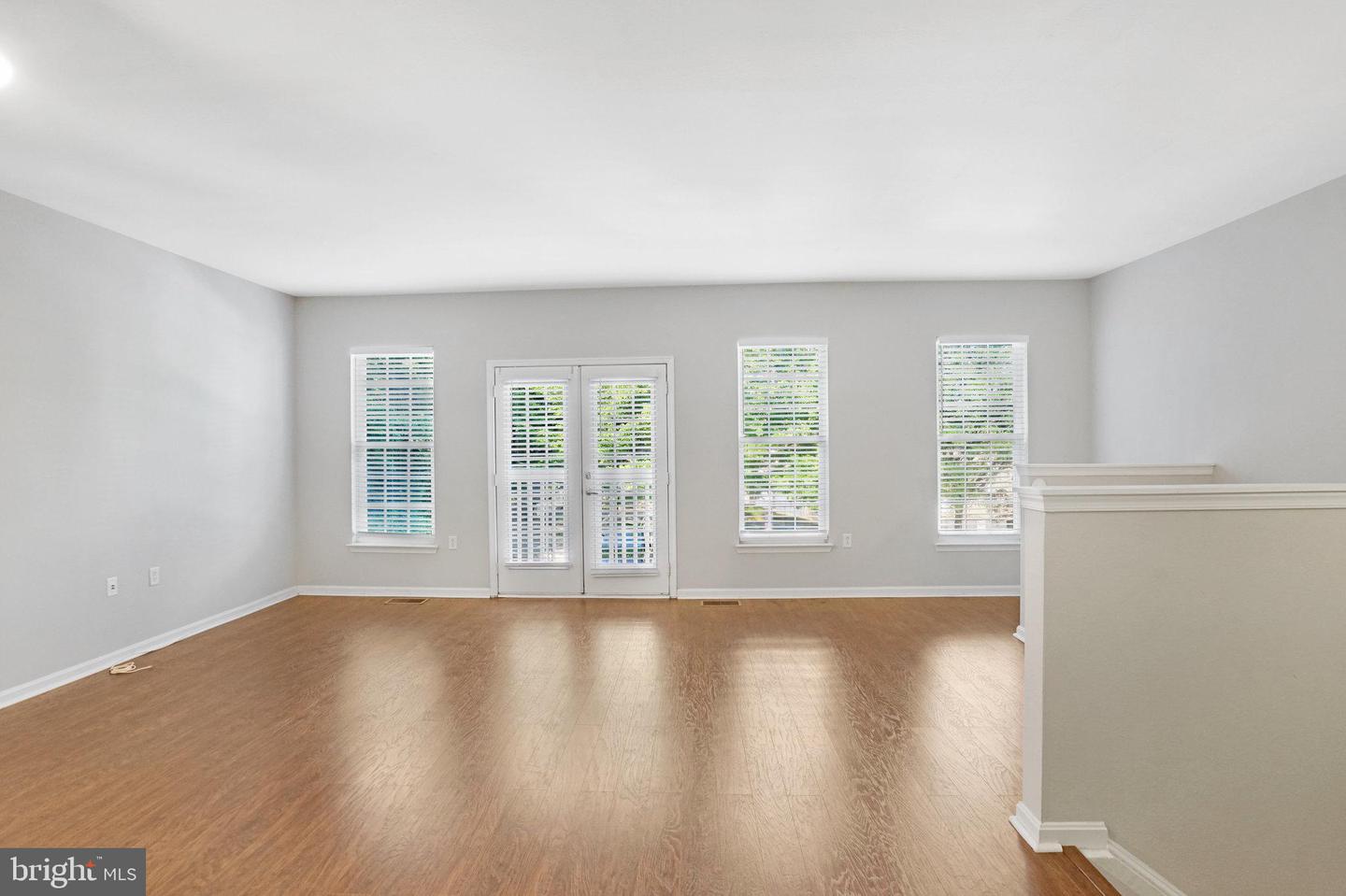 8071 NICOSH CIRCLE LN #52, FALLS CHURCH, Virginia 22042, 2 Bedrooms Bedrooms, ,2 BathroomsBathrooms,Residential,For sale,8071 NICOSH CIRCLE LN #52,VAFX2254130 MLS # VAFX2254130