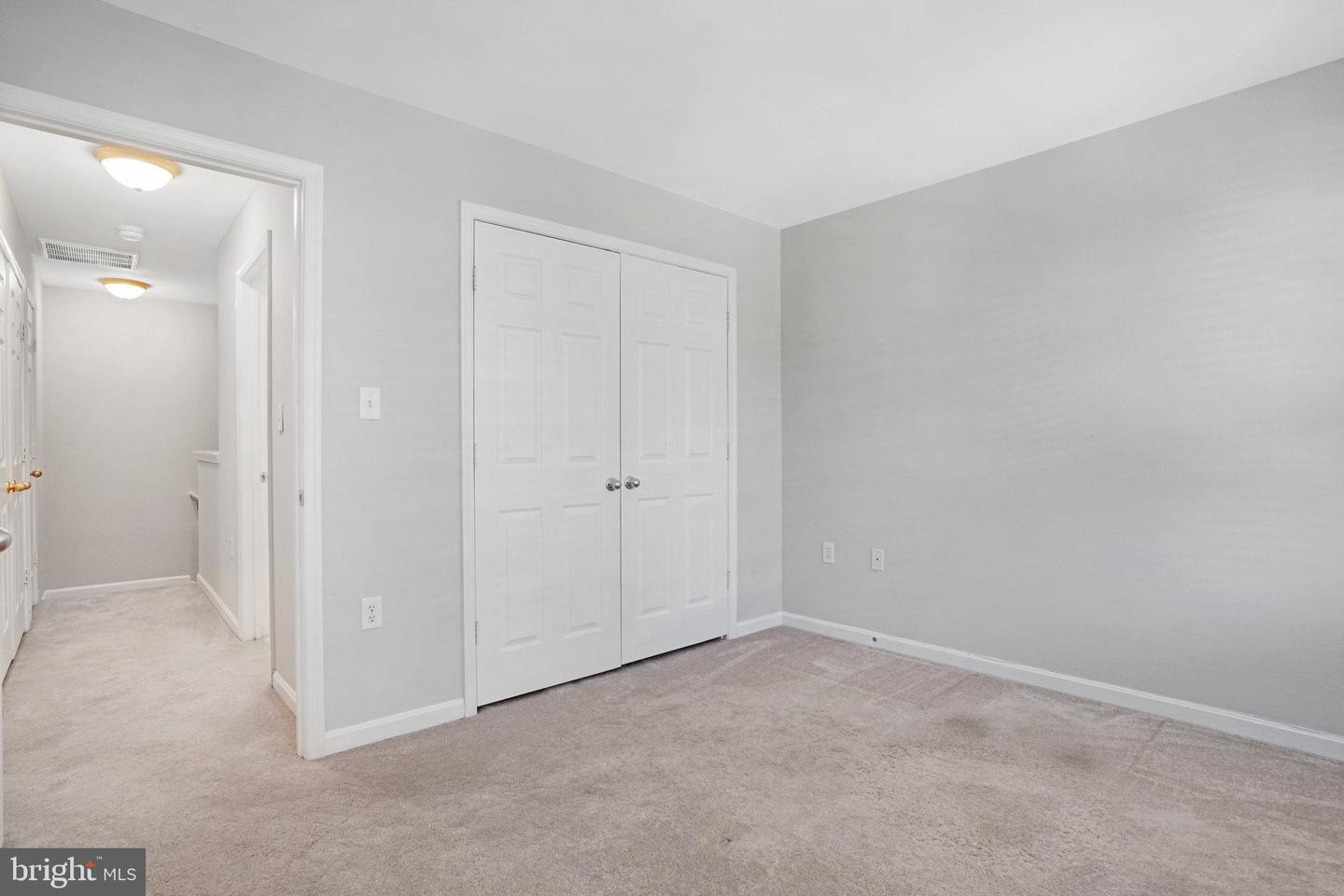 8071 NICOSH CIRCLE LN #52, FALLS CHURCH, Virginia 22042, 2 Bedrooms Bedrooms, ,2 BathroomsBathrooms,Residential,For sale,8071 NICOSH CIRCLE LN #52,VAFX2254130 MLS # VAFX2254130