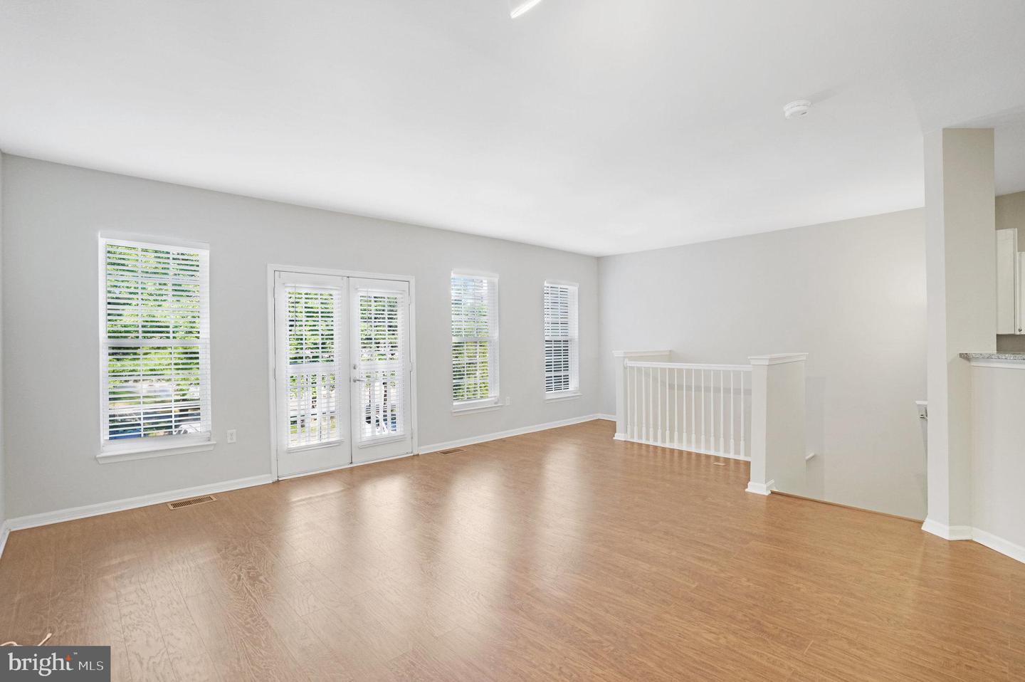 8071 NICOSH CIRCLE LN #52, FALLS CHURCH, Virginia 22042, 2 Bedrooms Bedrooms, ,2 BathroomsBathrooms,Residential,For sale,8071 NICOSH CIRCLE LN #52,VAFX2254130 MLS # VAFX2254130