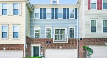 8071 NICOSH CIRCLE LN #52, FALLS CHURCH, Virginia 22042, 2 Bedrooms Bedrooms, ,2 BathroomsBathrooms,Residential,For sale,8071 NICOSH CIRCLE LN #52,VAFX2254130 MLS # VAFX2254130