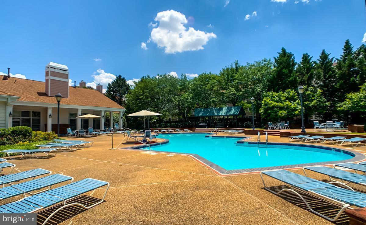 21029 TIMBER RIDGE TER #302, ASHBURN, Virginia 20147, 2 Bedrooms Bedrooms, ,1 BathroomBathrooms,Residential,For sale,21029 TIMBER RIDGE TER #302,VALO2101446 MLS # VALO2101446