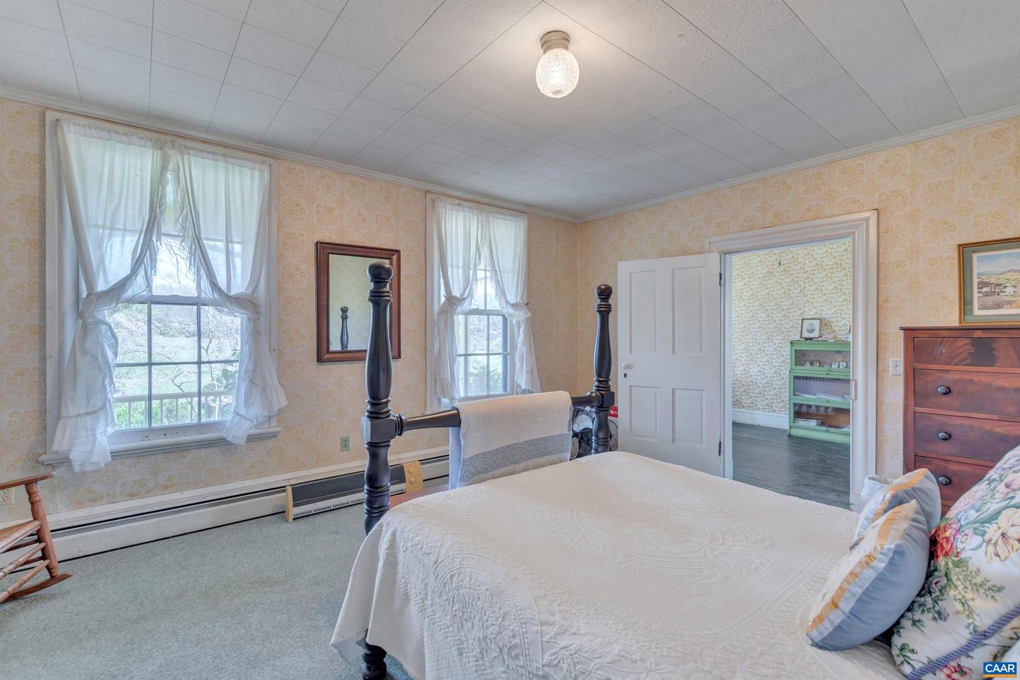 6088 BLUE RUN RD, SOMERSET, Virginia 22972, 4 Bedrooms Bedrooms, ,1 BathroomBathrooms,Residential,For sale,6088 BLUE RUN RD,666482 MLS # 666482
