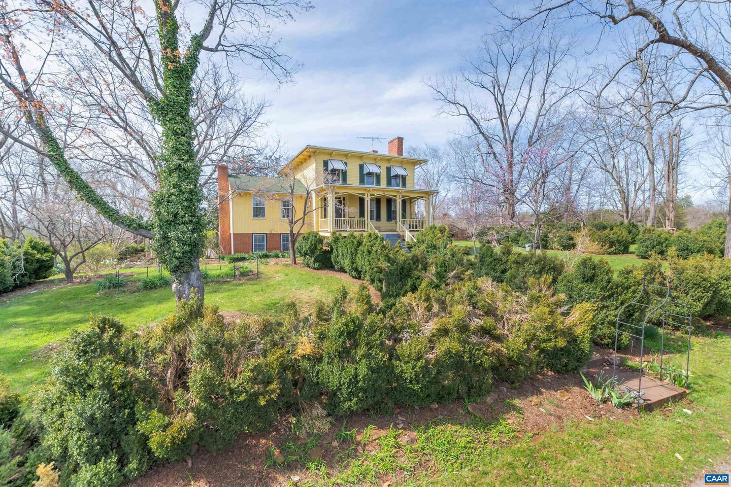 6088 BLUE RUN RD, SOMERSET, Virginia 22972, 4 Bedrooms Bedrooms, ,1 BathroomBathrooms,Residential,For sale,6088 BLUE RUN RD,666482 MLS # 666482