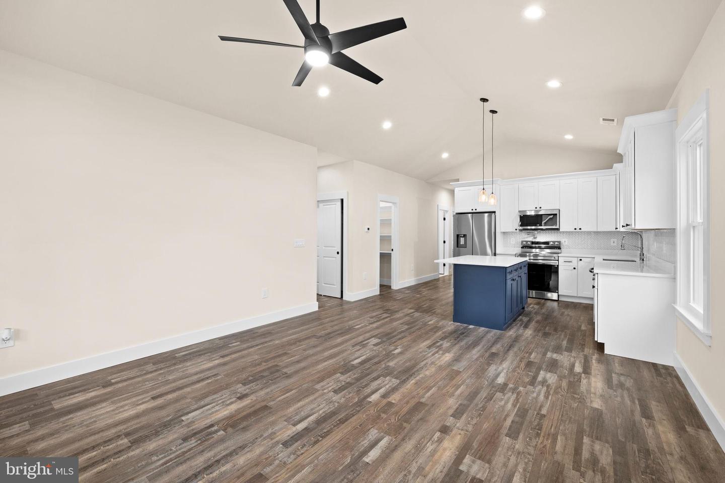 316 9TH ST, COLONIAL BEACH, Virginia 22443, 3 Bedrooms Bedrooms, ,2 BathroomsBathrooms,Residential,For sale,316 9TH ST,VAWE2009258 MLS # VAWE2009258