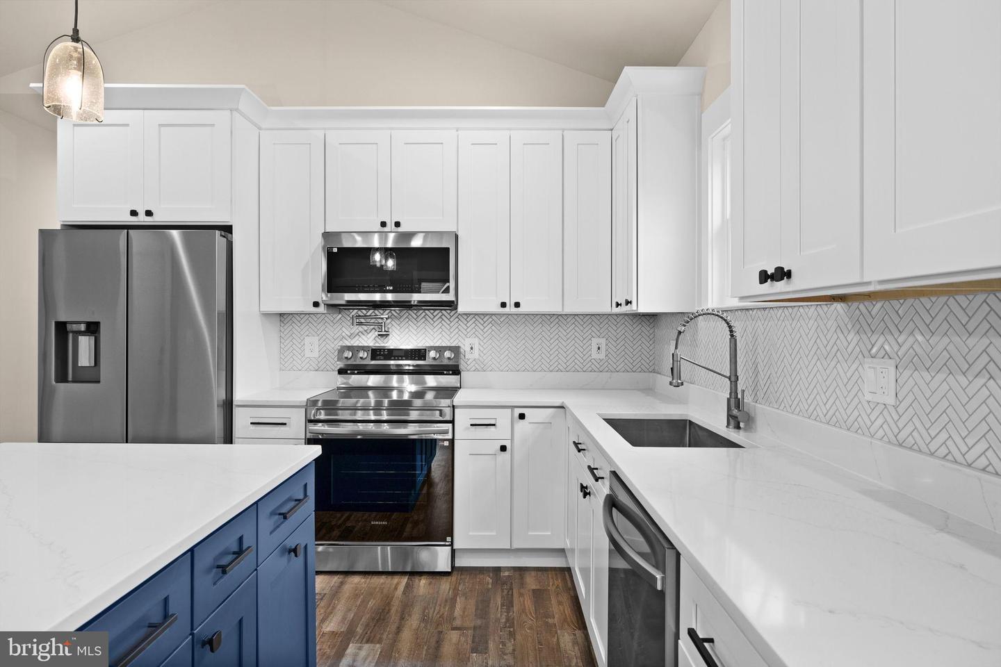 316 9TH ST, COLONIAL BEACH, Virginia 22443, 3 Bedrooms Bedrooms, ,2 BathroomsBathrooms,Residential,For sale,316 9TH ST,VAWE2009258 MLS # VAWE2009258