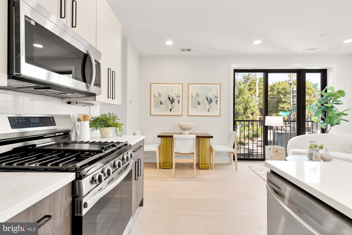 3934 14TH ST NW #102, WASHINGTON, District Of Columbia 20011, 1 Bedroom Bedrooms, ,1 BathroomBathrooms,Residential,For sale,3934 14TH ST NW #102,DCDC2209400 MLS # DCDC2209400