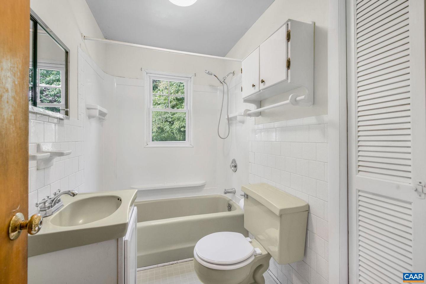 5984 BUFFALO RIVER RD, EARLYSVILLE, Virginia 22936, 3 Bedrooms Bedrooms, ,1 BathroomBathrooms,Residential,For sale,5984 BUFFALO RIVER RD,666500 MLS # 666500