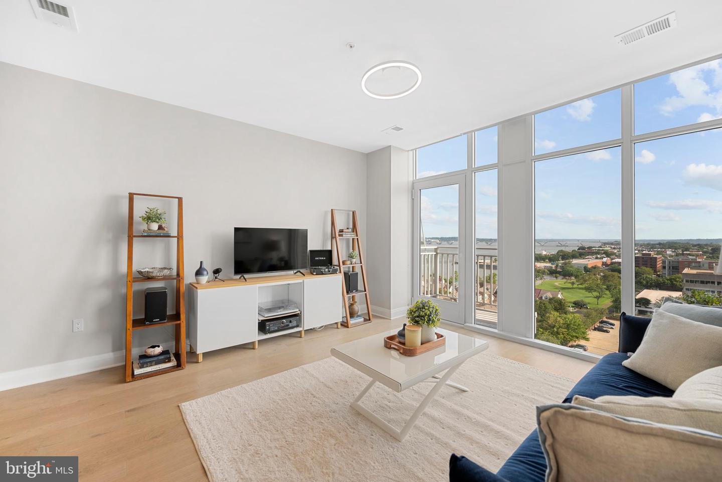 925 N FAIRFAX STREET #1203, ALEXANDRIA, Virginia 22314, 2 Bedrooms Bedrooms, ,2 BathroomsBathrooms,Residential,For sale,925 N FAIRFAX STREET #1203,VAAX2047284 MLS # VAAX2047284