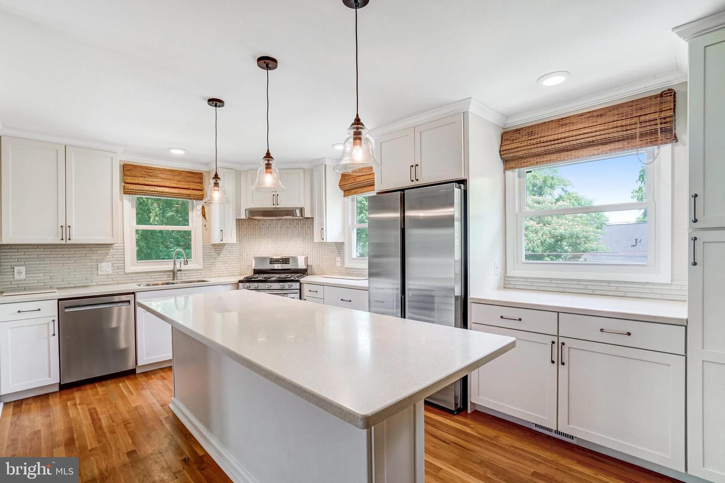 5608 LA VISTA DR, ALEXANDRIA, Virginia 22310, 4 Bedrooms Bedrooms, ,2 BathroomsBathrooms,Residential,For sale,5608 LA VISTA DR,VAFX2220318 MLS # VAFX2220318