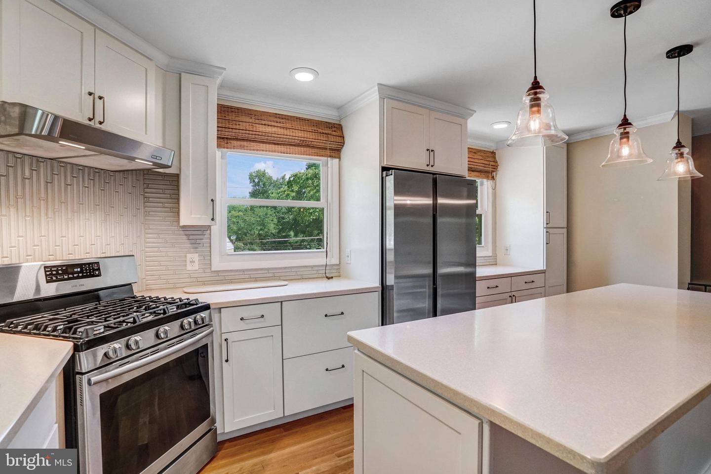 5608 LA VISTA DR, ALEXANDRIA, Virginia 22310, 4 Bedrooms Bedrooms, ,2 BathroomsBathrooms,Residential,For sale,5608 LA VISTA DR,VAFX2220318 MLS # VAFX2220318