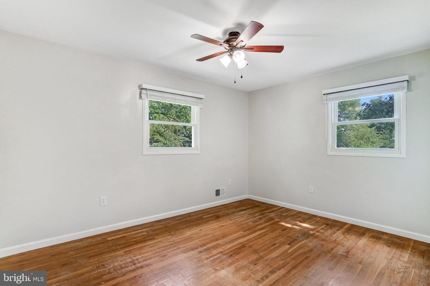 5608 LA VISTA DR, ALEXANDRIA, Virginia 22310, 4 Bedrooms Bedrooms, ,2 BathroomsBathrooms,Residential,For sale,5608 LA VISTA DR,VAFX2220318 MLS # VAFX2220318