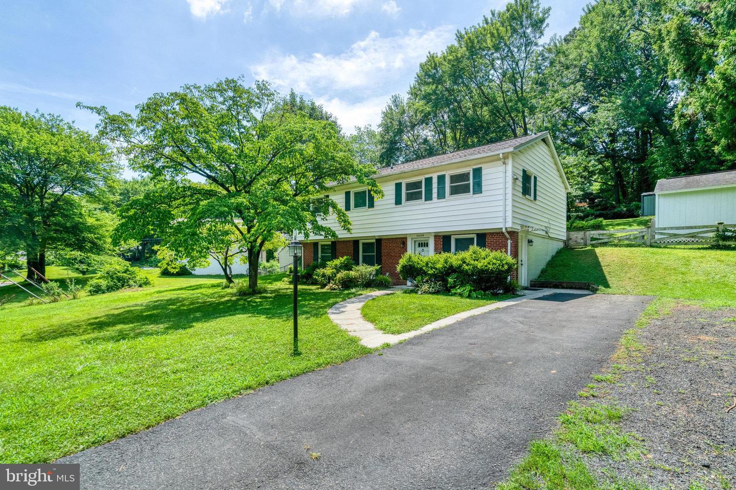 5608 LA VISTA DR, ALEXANDRIA, Virginia 22310, 4 Bedrooms Bedrooms, ,2 BathroomsBathrooms,Residential,For sale,5608 LA VISTA DR,VAFX2220318 MLS # VAFX2220318