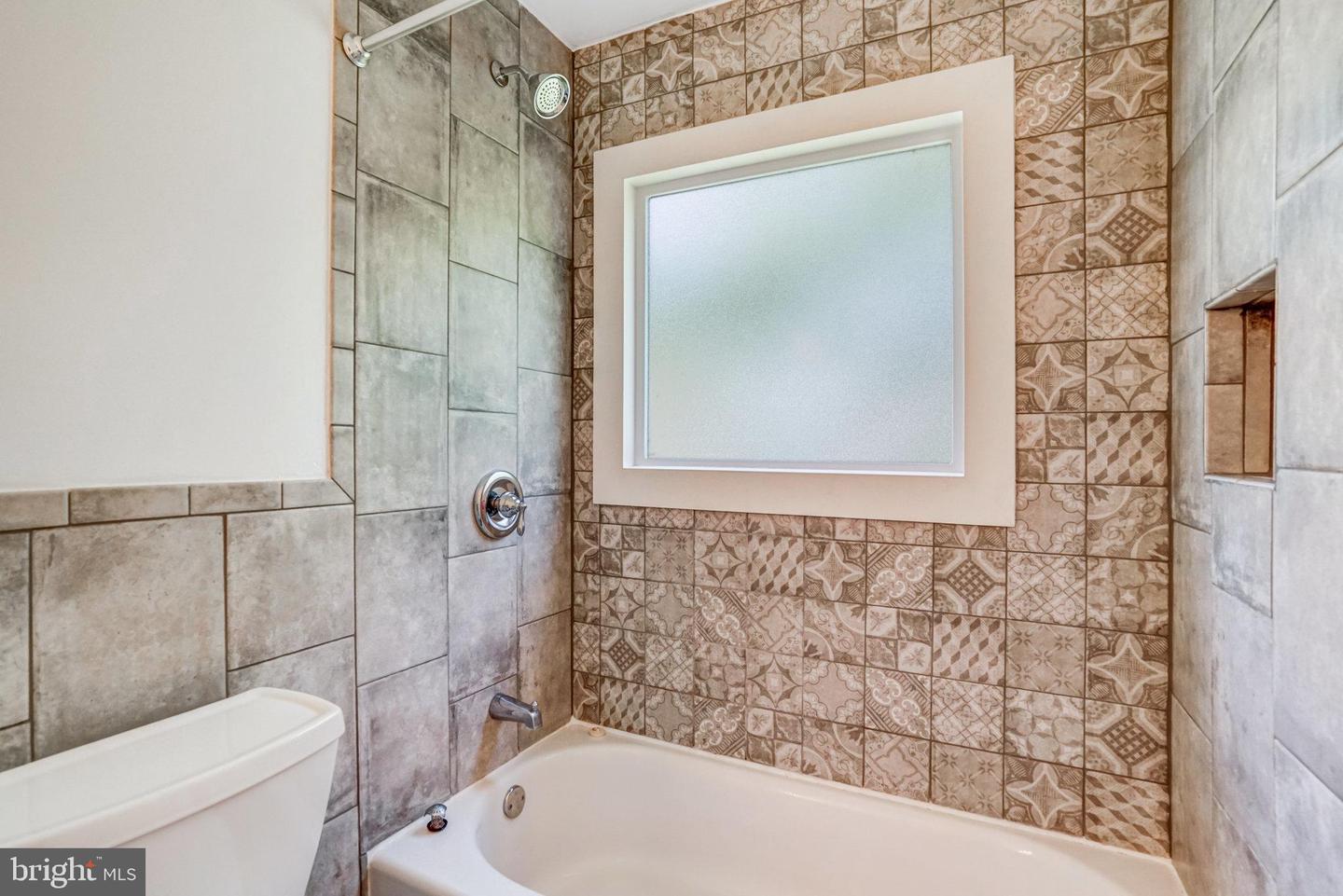 5608 LA VISTA DR, ALEXANDRIA, Virginia 22310, 4 Bedrooms Bedrooms, ,2 BathroomsBathrooms,Residential,For sale,5608 LA VISTA DR,VAFX2220318 MLS # VAFX2220318