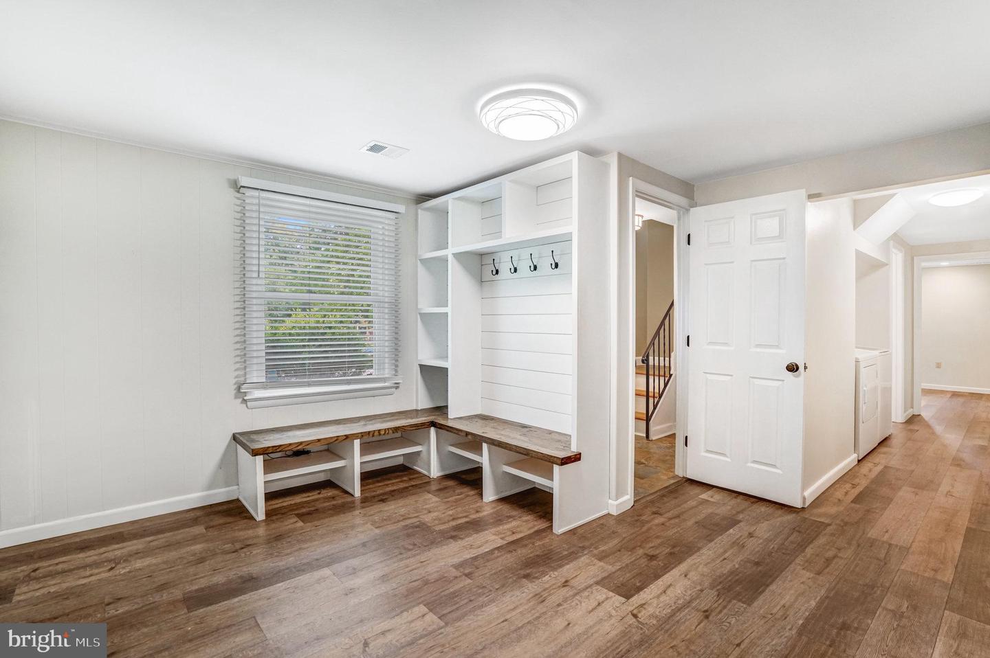 5608 LA VISTA DR, ALEXANDRIA, Virginia 22310, 4 Bedrooms Bedrooms, ,2 BathroomsBathrooms,Residential,For sale,5608 LA VISTA DR,VAFX2220318 MLS # VAFX2220318