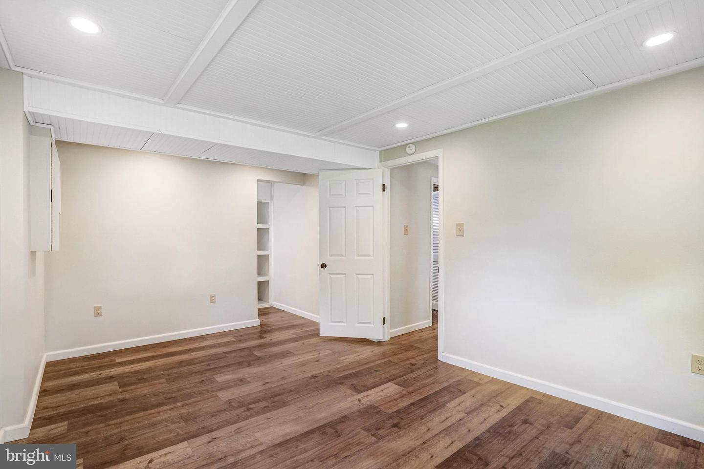 5608 LA VISTA DR, ALEXANDRIA, Virginia 22310, 4 Bedrooms Bedrooms, ,2 BathroomsBathrooms,Residential,For sale,5608 LA VISTA DR,VAFX2220318 MLS # VAFX2220318