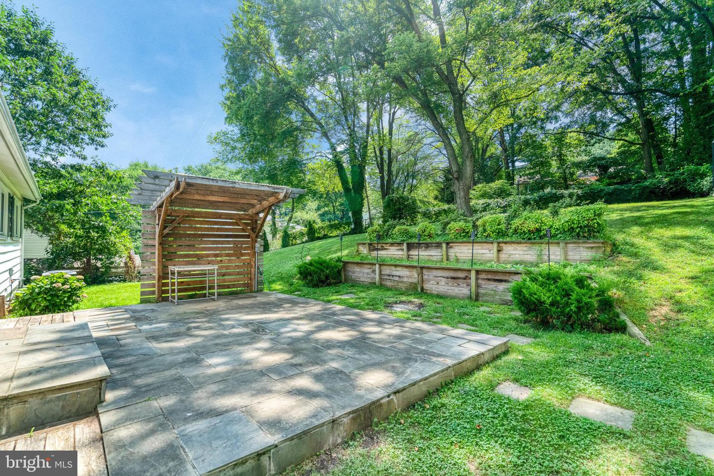 5608 LA VISTA DR, ALEXANDRIA, Virginia 22310, 4 Bedrooms Bedrooms, ,2 BathroomsBathrooms,Residential,For sale,5608 LA VISTA DR,VAFX2220318 MLS # VAFX2220318