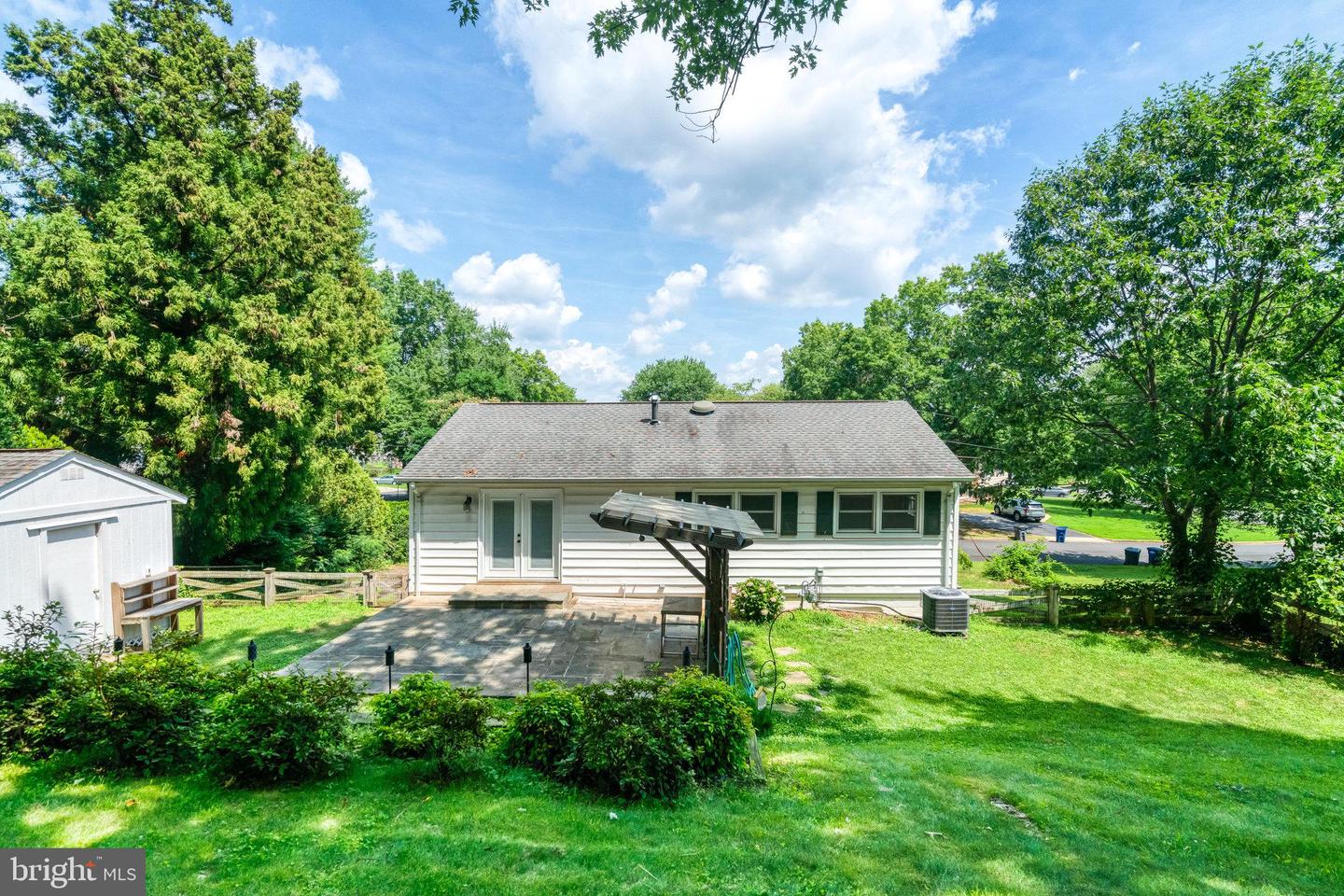 5608 LA VISTA DR, ALEXANDRIA, Virginia 22310, 4 Bedrooms Bedrooms, ,2 BathroomsBathrooms,Residential,For sale,5608 LA VISTA DR,VAFX2220318 MLS # VAFX2220318