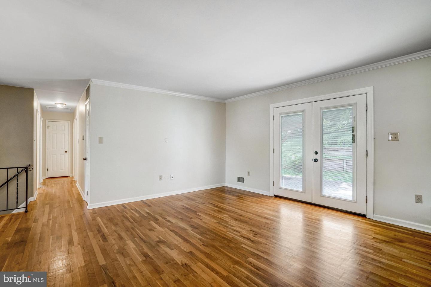 5608 LA VISTA DR, ALEXANDRIA, Virginia 22310, 4 Bedrooms Bedrooms, ,2 BathroomsBathrooms,Residential,For sale,5608 LA VISTA DR,VAFX2220318 MLS # VAFX2220318