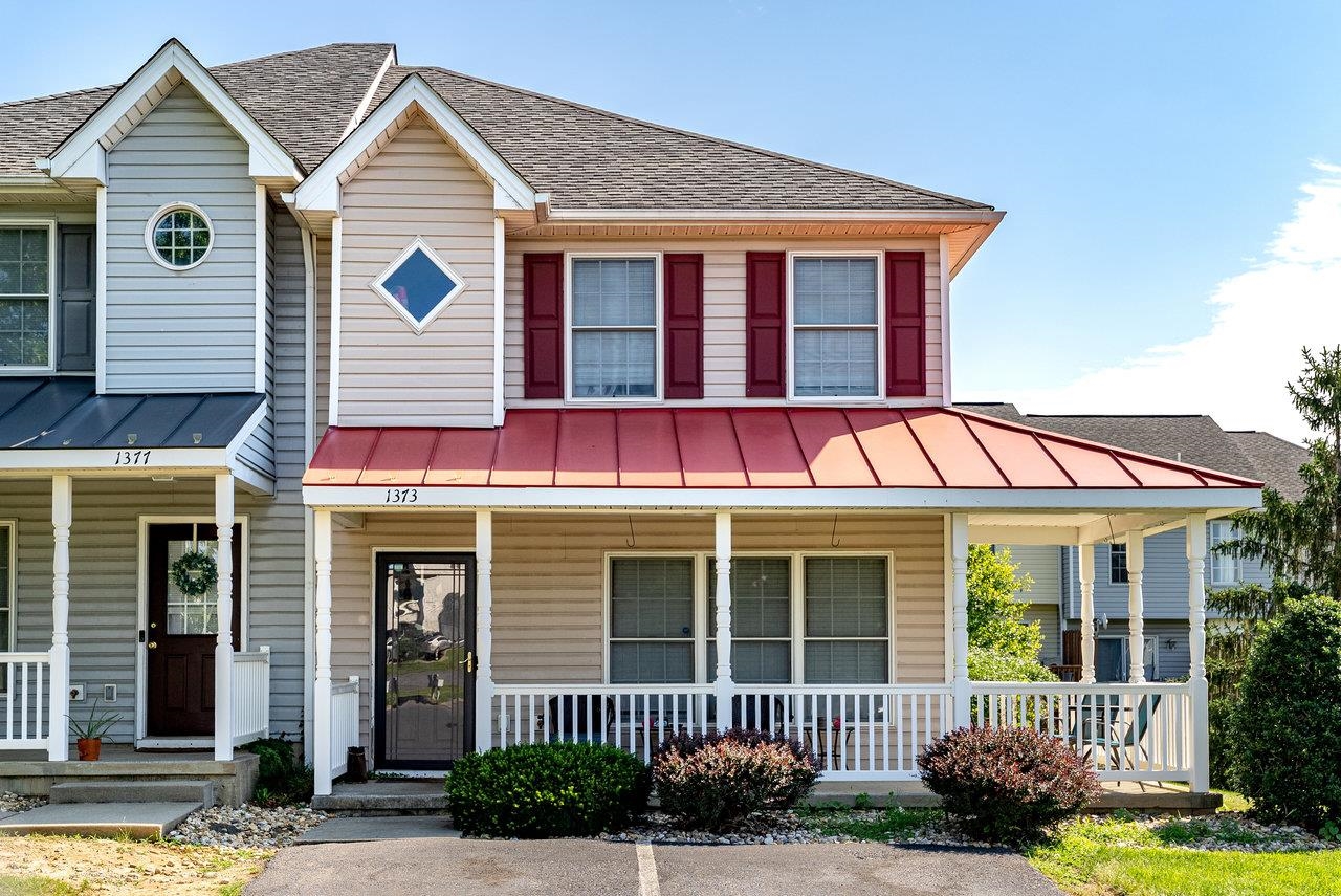 1373 GOLDFINCH DR, HARRISONBURG, Virginia 22802, 3 Bedrooms Bedrooms, ,2 BathroomsBathrooms,Residential,1373 GOLDFINCH DR,666513 MLS # 666513