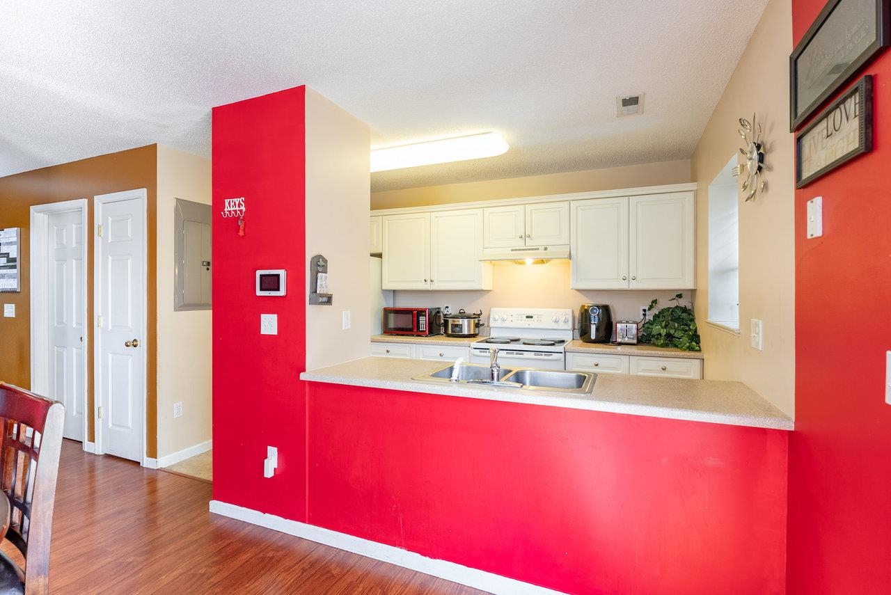 1373 GOLDFINCH DR, HARRISONBURG, Virginia 22802, 3 Bedrooms Bedrooms, ,2 BathroomsBathrooms,Residential,1373 GOLDFINCH DR,666513 MLS # 666513